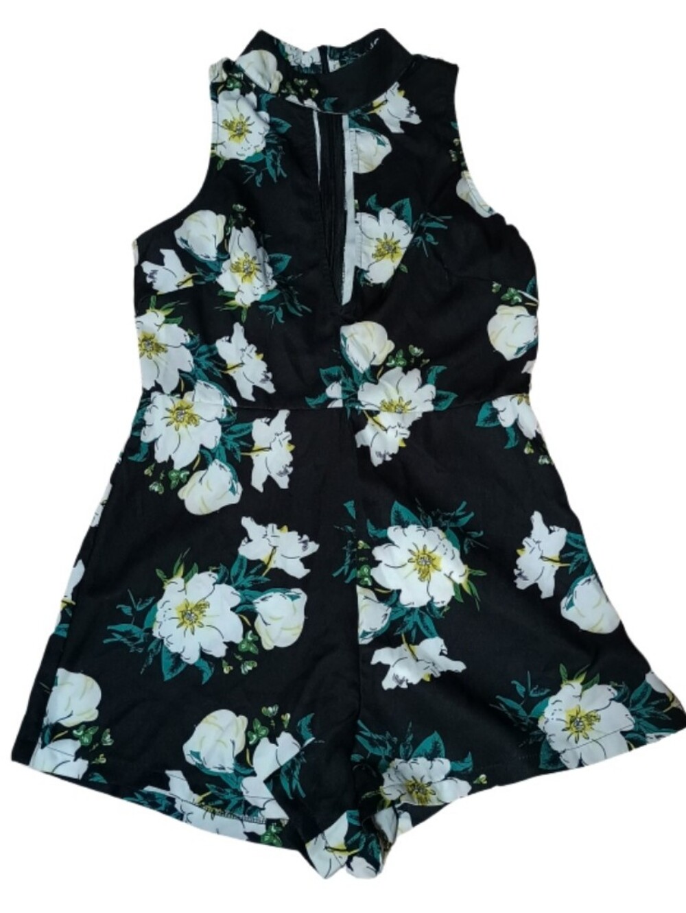 YOINS Black Floral Halter Romper with White Blooms